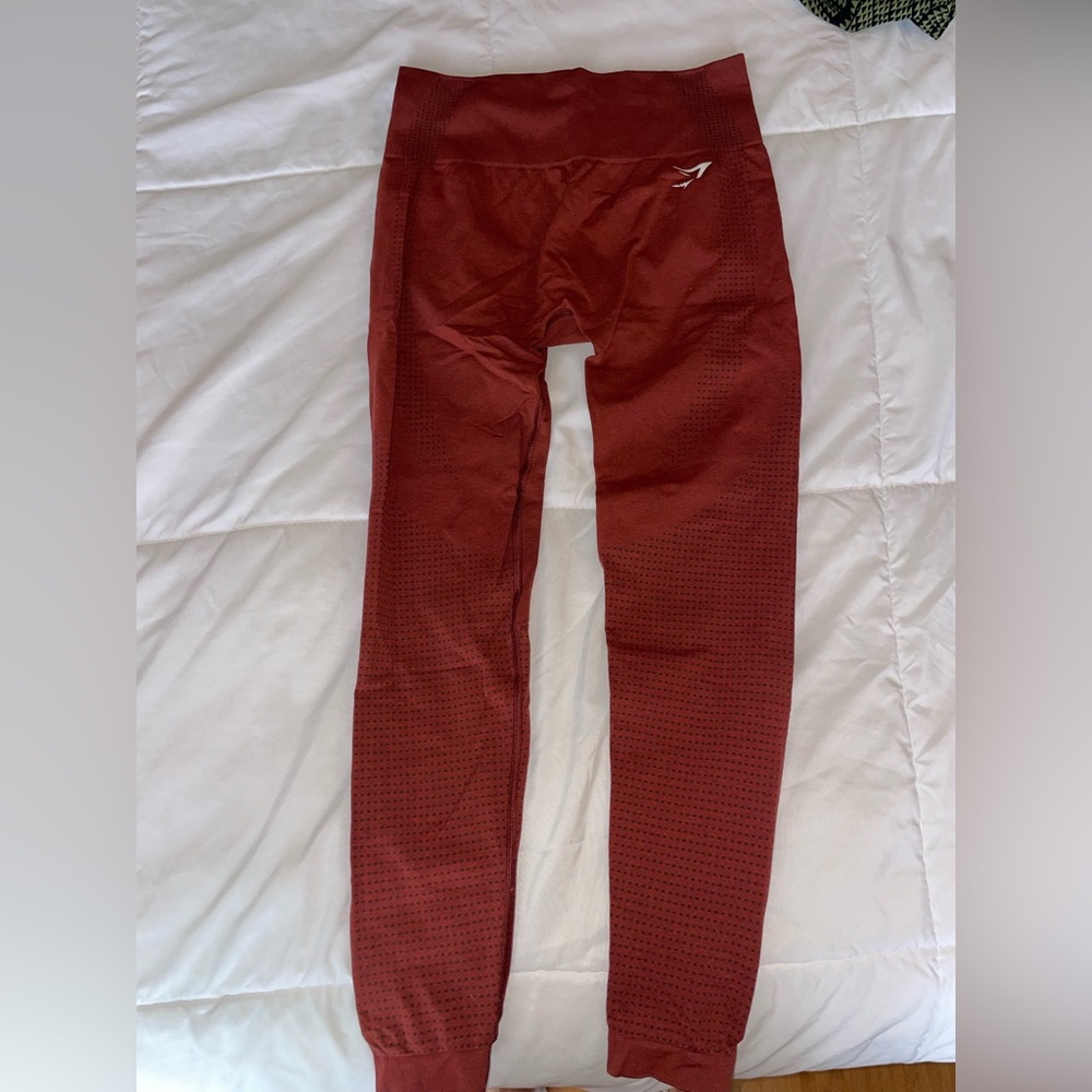 Gymshark- VITAL SEAMLESS TALL LEGGINGS (Red)